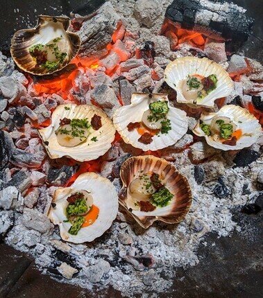 Cooking scallops on the Fire Bowl